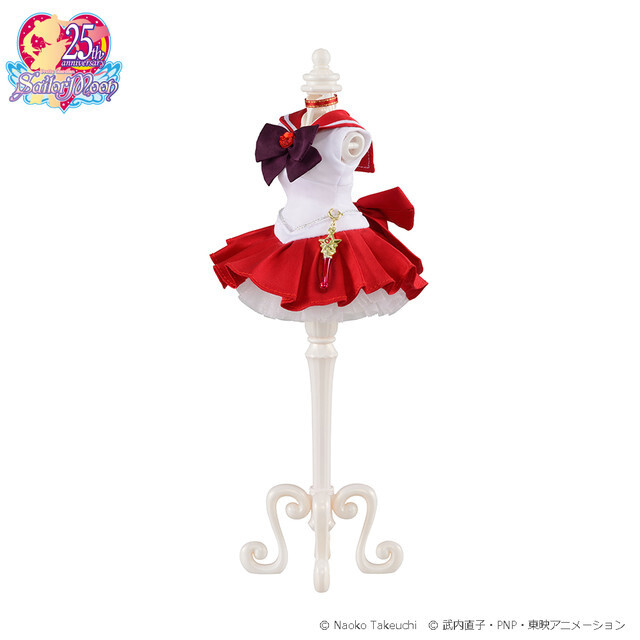 Sailor Moon Costumes Have Been Recreated as Adorable Miniatures! 9