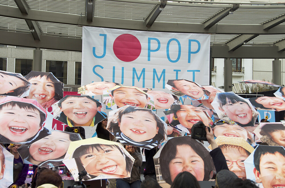 Linking Up “Dots and Lines” Around the World: An Exclusive Interview with May’n 13