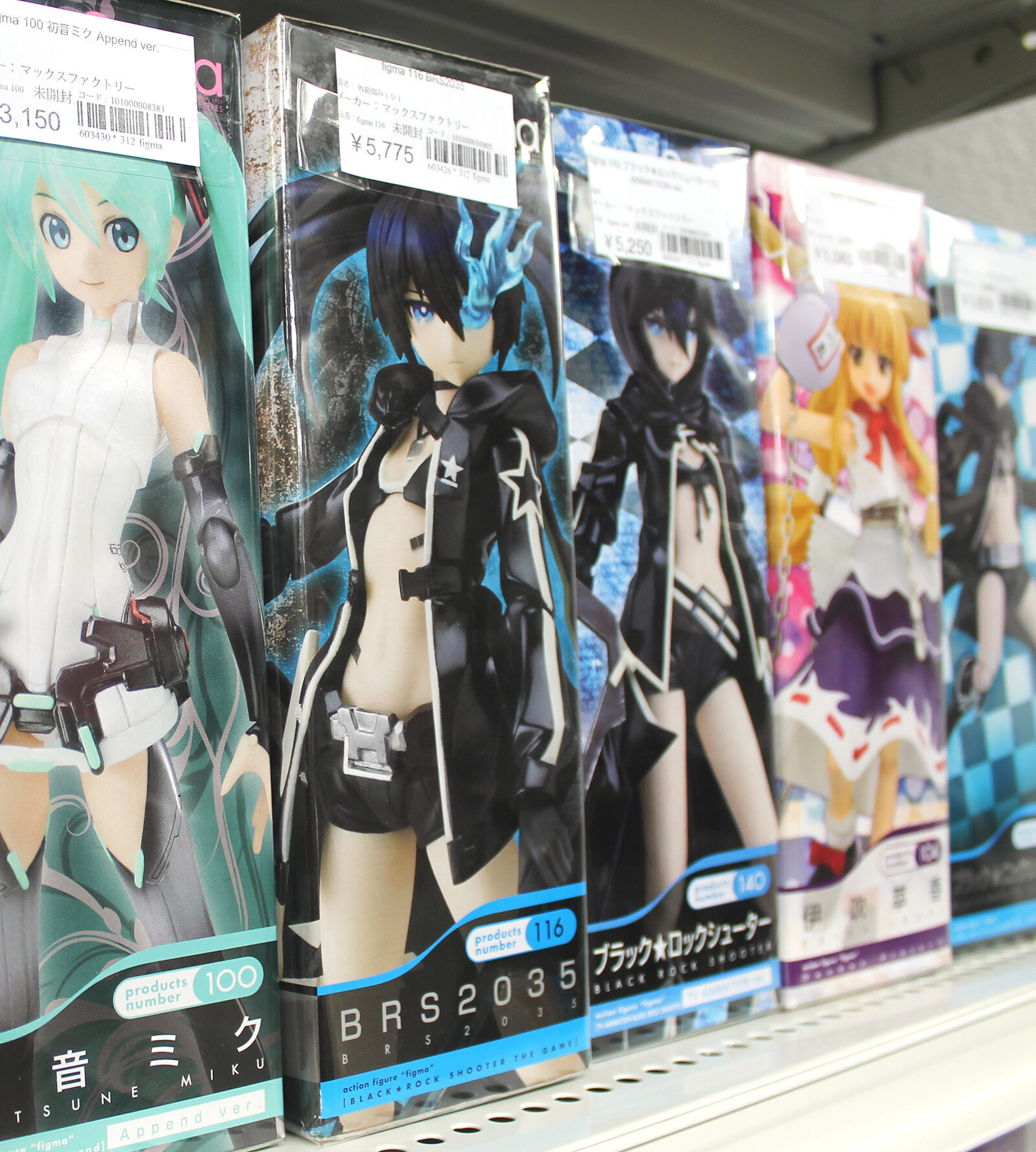 JUNGLE AKIHABARA: A Shop for Buying and Selling Toys in Akihabara 3