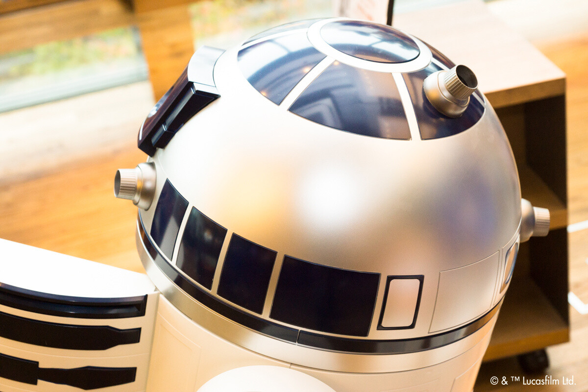 Where’s C-3PO?! R2-D2™ Moving Refrigerator on Display at Daikanyama Tsutaya 9