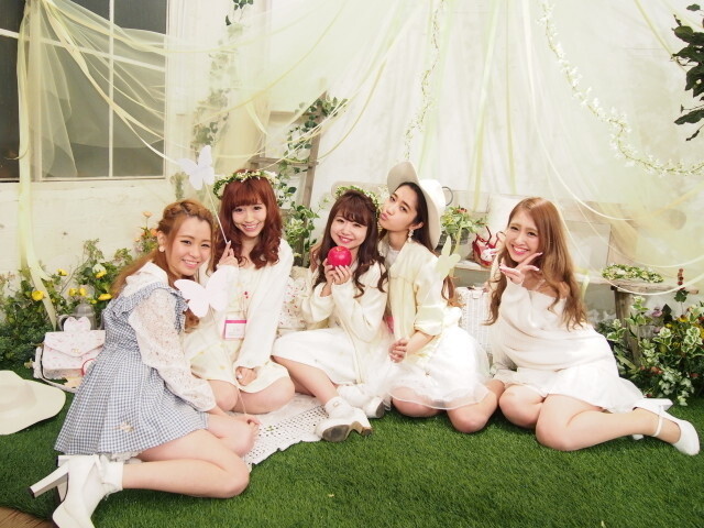 [J-Fashion] Go On a Princess-y Picnic with LIZ LISA! 22