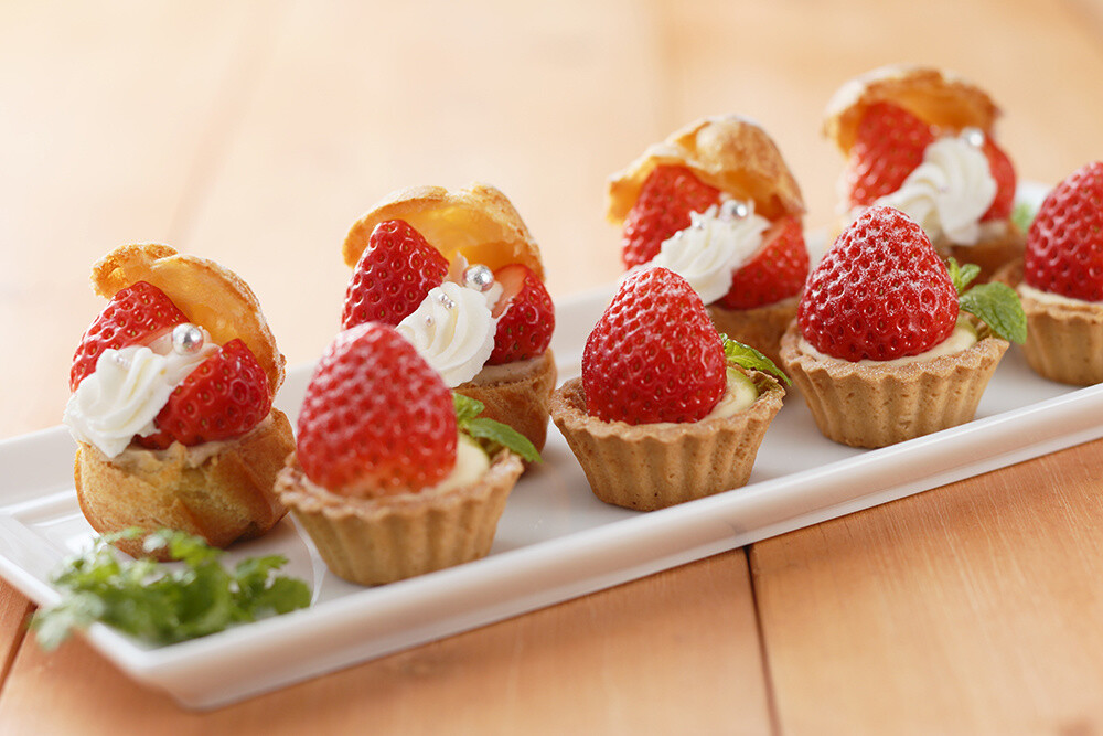 Enjoy 20 Berry Desserts at the My Favorite Berry Sweets Buffet 2017! 3