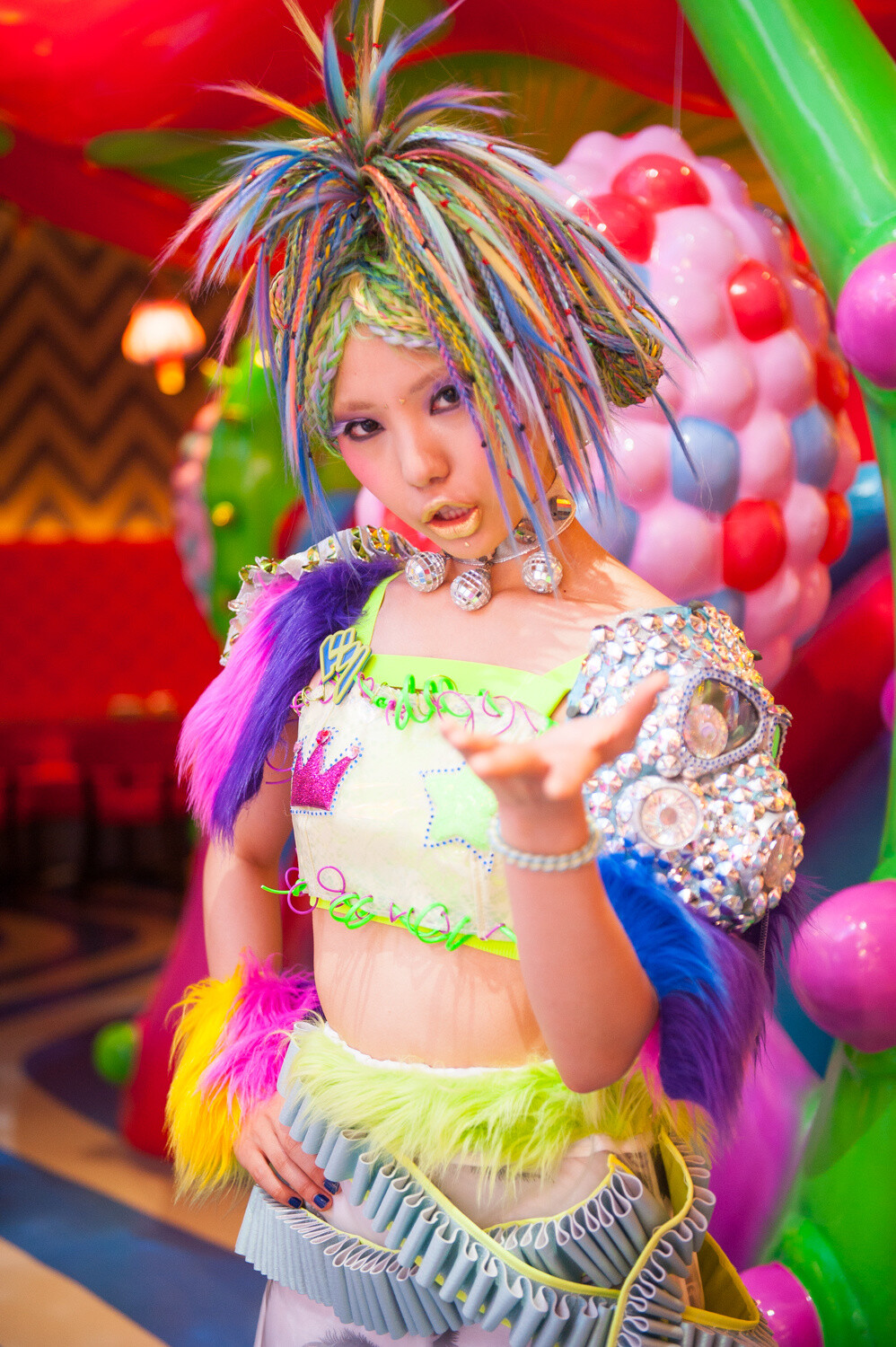A cafe where you can experience the latest in Harajuku pop culture has opened - the Kawaii Monster Cafe. 26