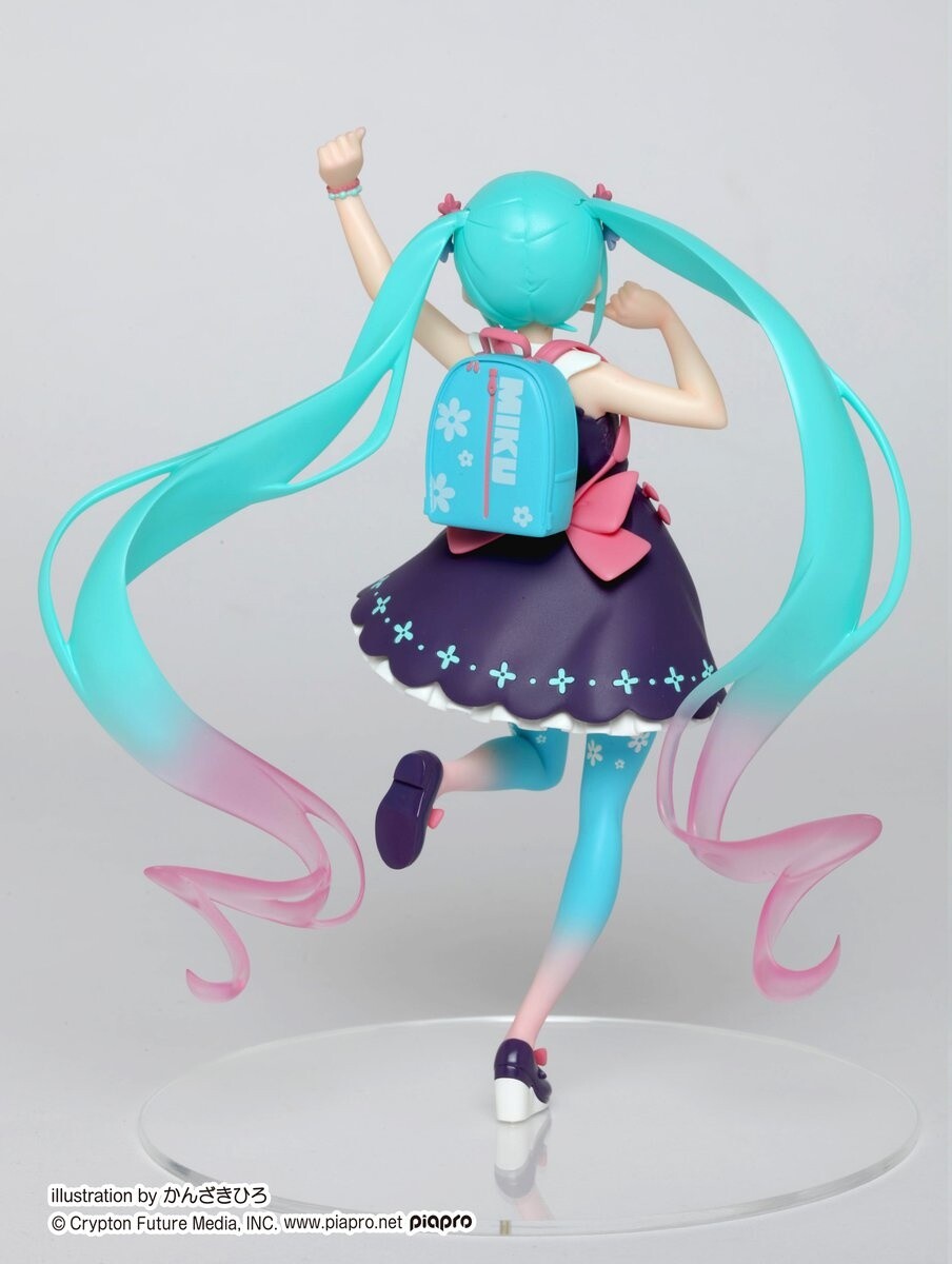 Get Ready for Spring With Taito's Final Seasonal Miku Figure! 1