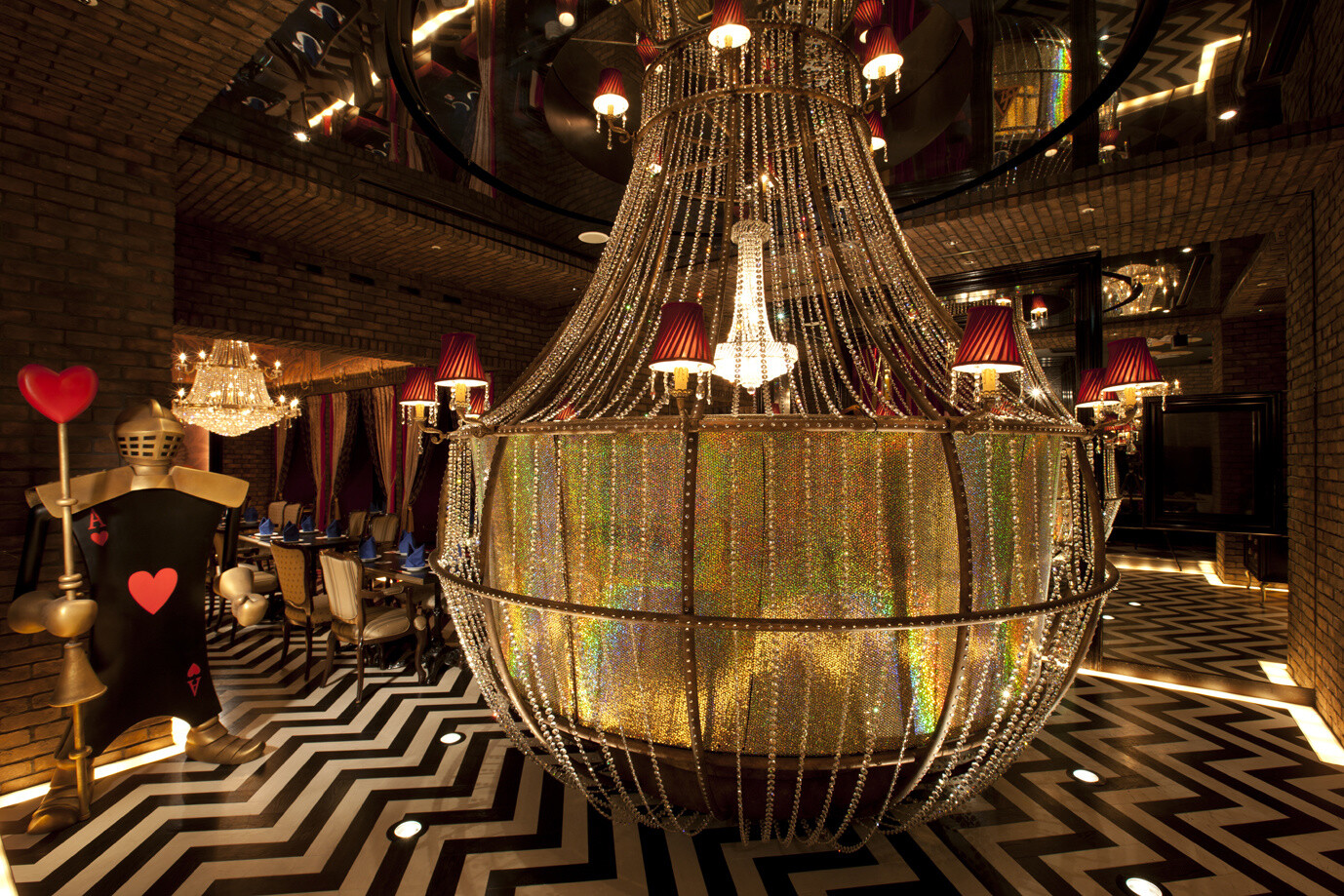 Enchanting Alice in Wonderland-themed Menu Offered for Easter! 12