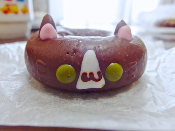 Celebrate Cat Day in Japan with these delicious cat doughnuts from Ikumi Mama Animal Doughnuts 12