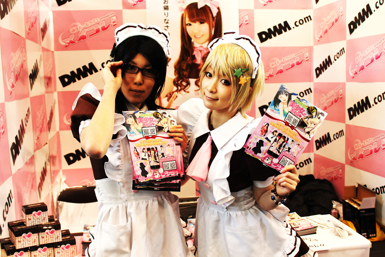 Otaku Flood the Streets of Akihabara for the Winter Radio Kaikan Festival! [2/2] 5