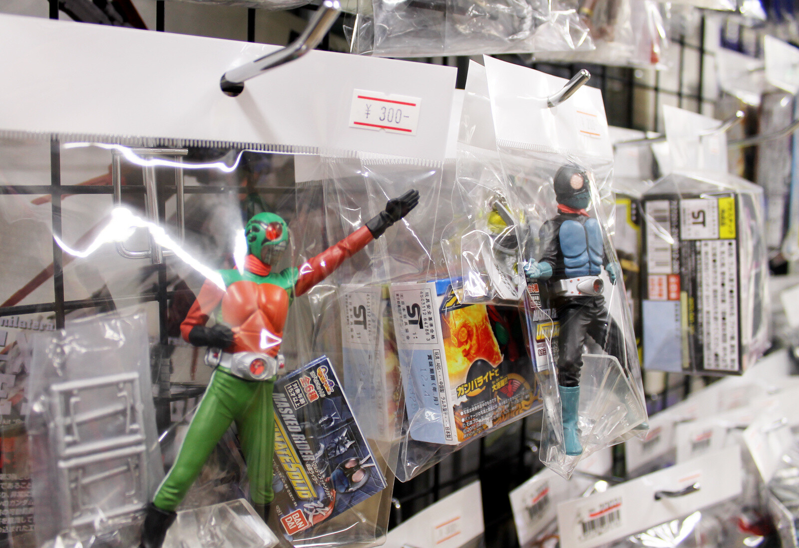 FIGURE R: One of Akihabara’s Largest Figure, Chogokin, and Doll Shops 11