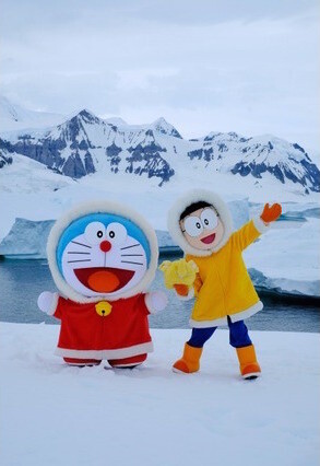 Doraemon & Nobita Reach Antarctica, 14,000 km from Japan! 2