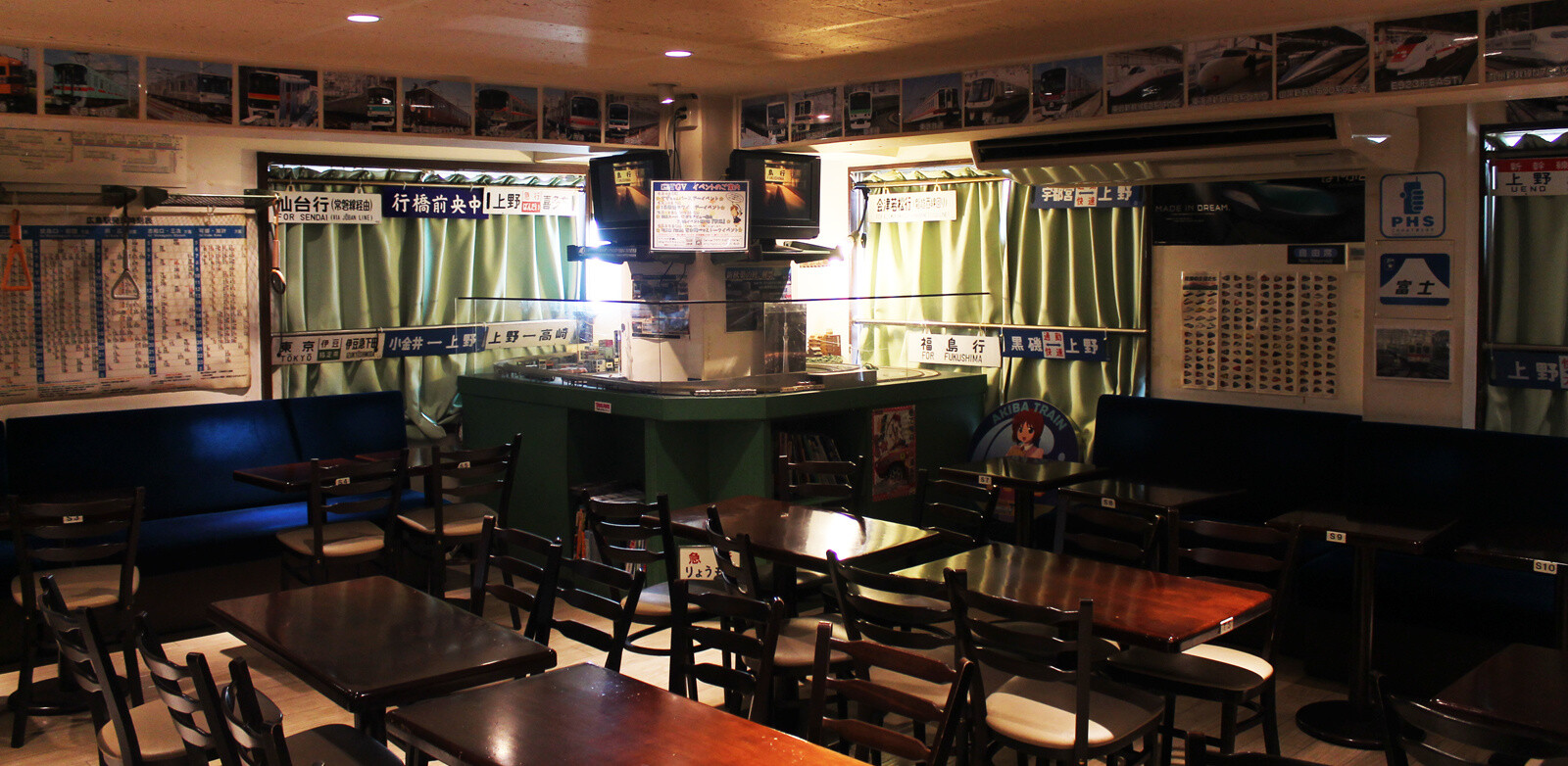 LittleTGV: A Railroad Concept Bar and Restaurant for Train Otaku in Akihabara 4