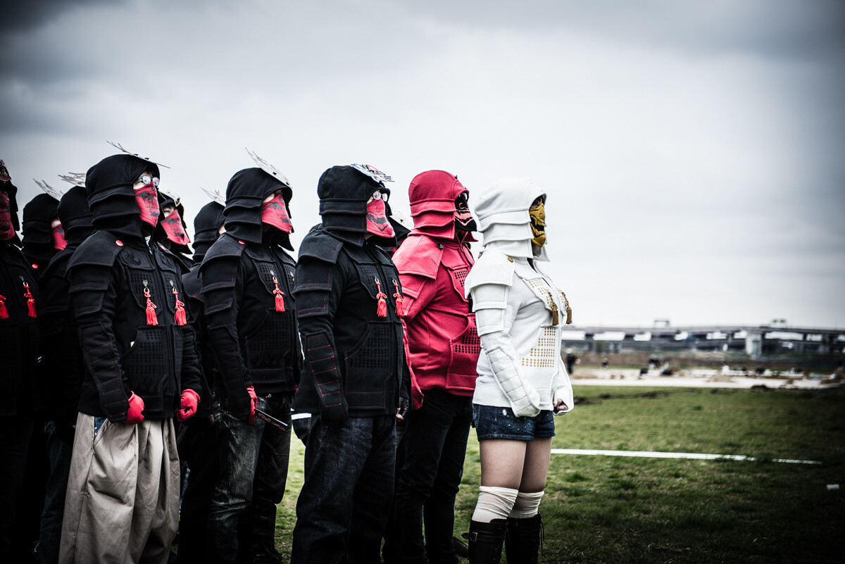 [Last Samurai?!] 30 Samurai in Modern Armor Gather for Epic Cavalry Fight 15