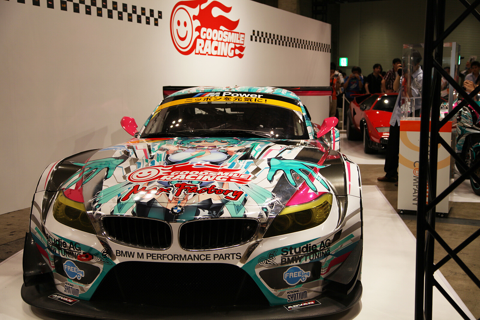 Summer Wonder Festival 2013 Opens! Attendee's Passion and Quest for the Highest Quality Kits Run High! 17