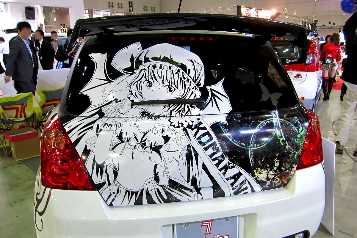 From the Char Auris to a Porsche Itasha, the Tokyo Auto Salon 2013 Wows with Anime Cars 9