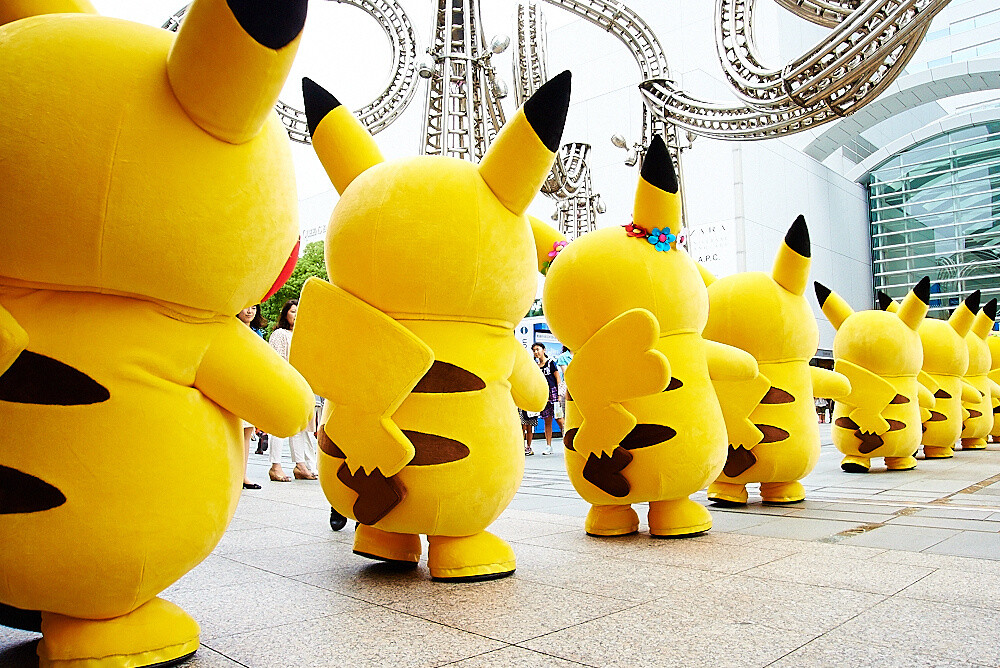 Among the Pikachus were even ones with heart-shaped tails. They were a must-see for fans of the games! 7