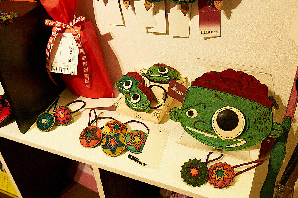 Aiming for High Dimension Anime/Manga Design: MHz Presents the Worlds of *Knights of Sidonia* and *Dorohedoro* in Clothing 41