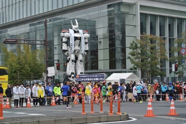 © 2015 Headgear, The Next Generation: Patlabor Production Committee 0