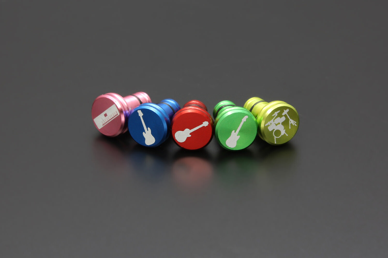 Made in Japan! Ultra Quality iPhone Cases Hold the Spirits of Popular Characters [2/2] 7