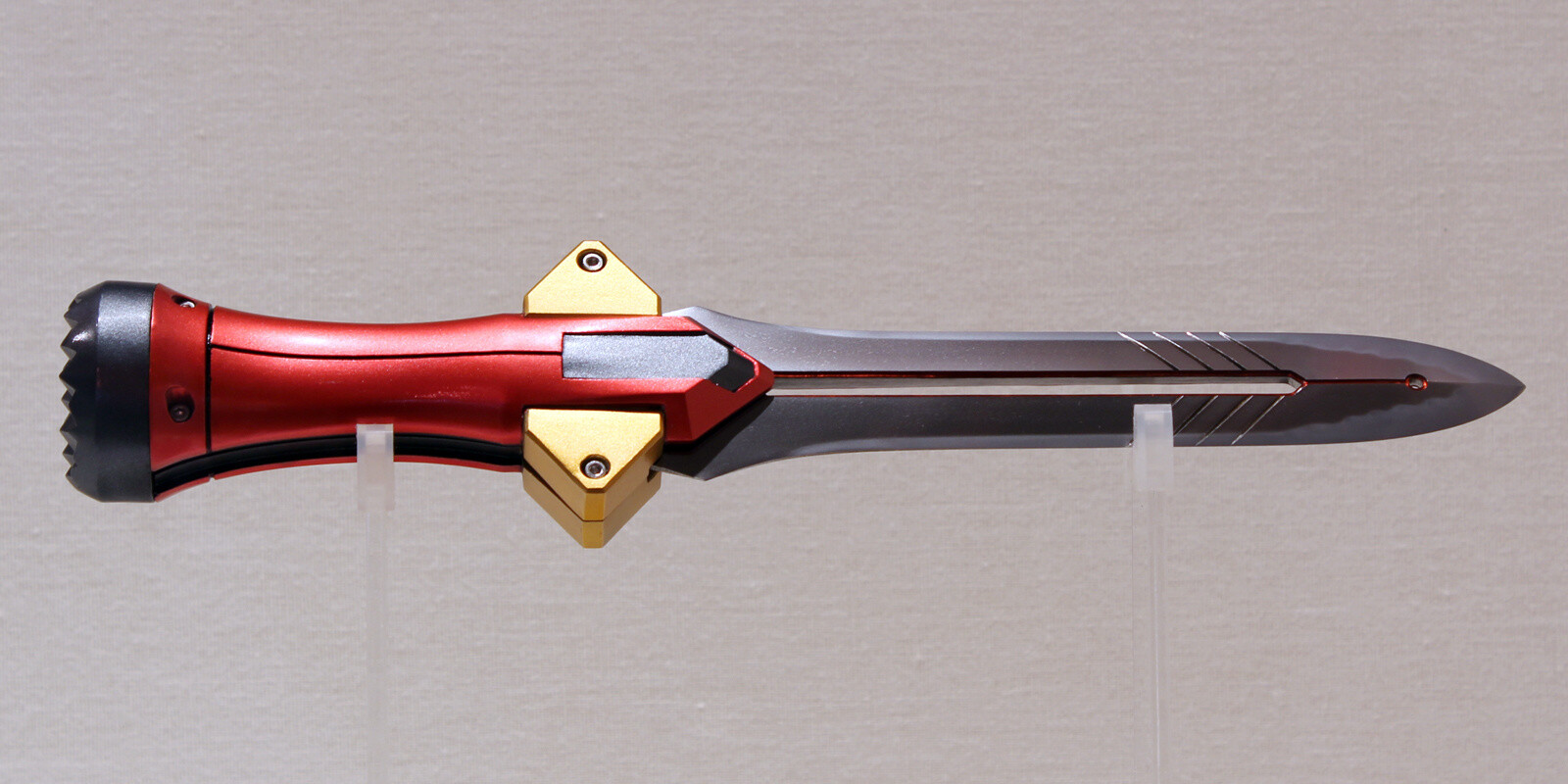 Another Progressive Knife for Eva-02, with rounded handle. 6