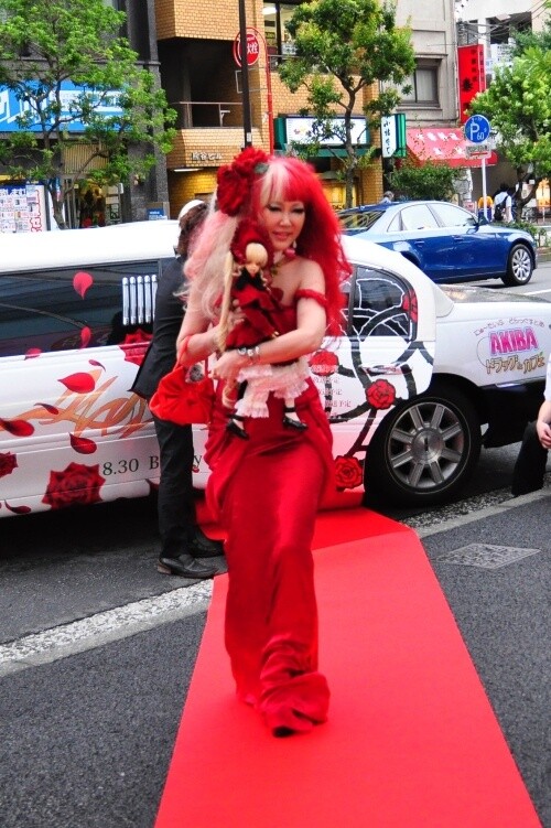 Arika Takarano Appears From a “Rozen Maiden” Ita-Limousine! 0