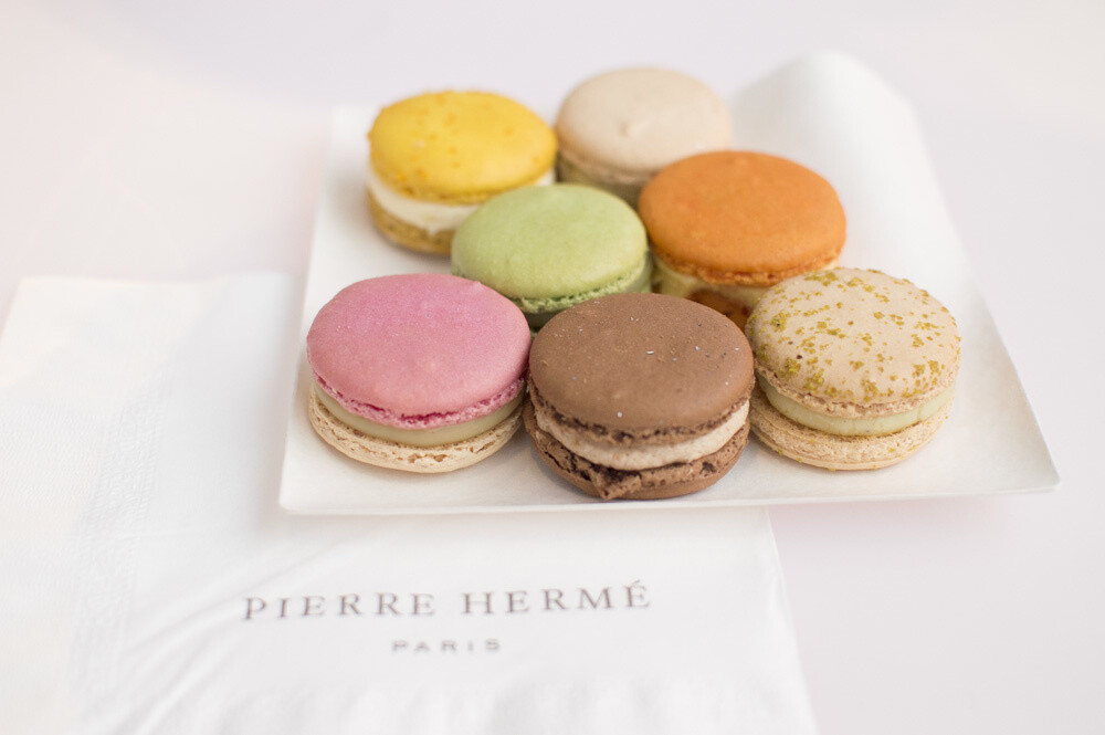 PR Ambassador HELLO KITTY Appears at Charity Event “Macaron Day”! 7