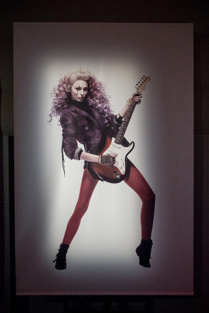 There is So Much *JoJo* Love, the Building Can’t Contain It! *JoJo* Photo Exhibition Being Held Now in Shiseido Ginza Building 6