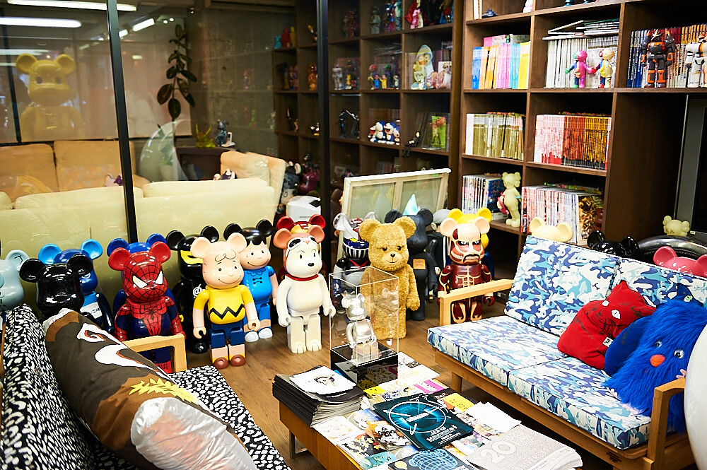 Art of Figure Making: MEDICOM TOY and BE@RBRICK 19