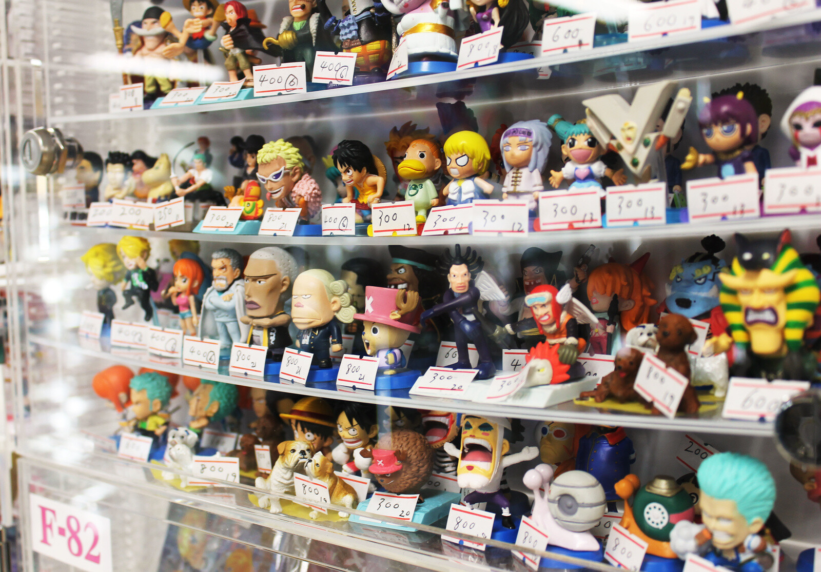 ASTOP: A Rental Showcase Specialty Shop in Akihabara 15