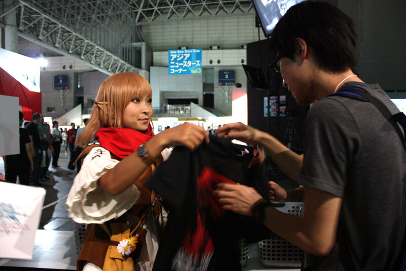 TGS 2013: A Close Up on the Square Enix Demo Stations! 4