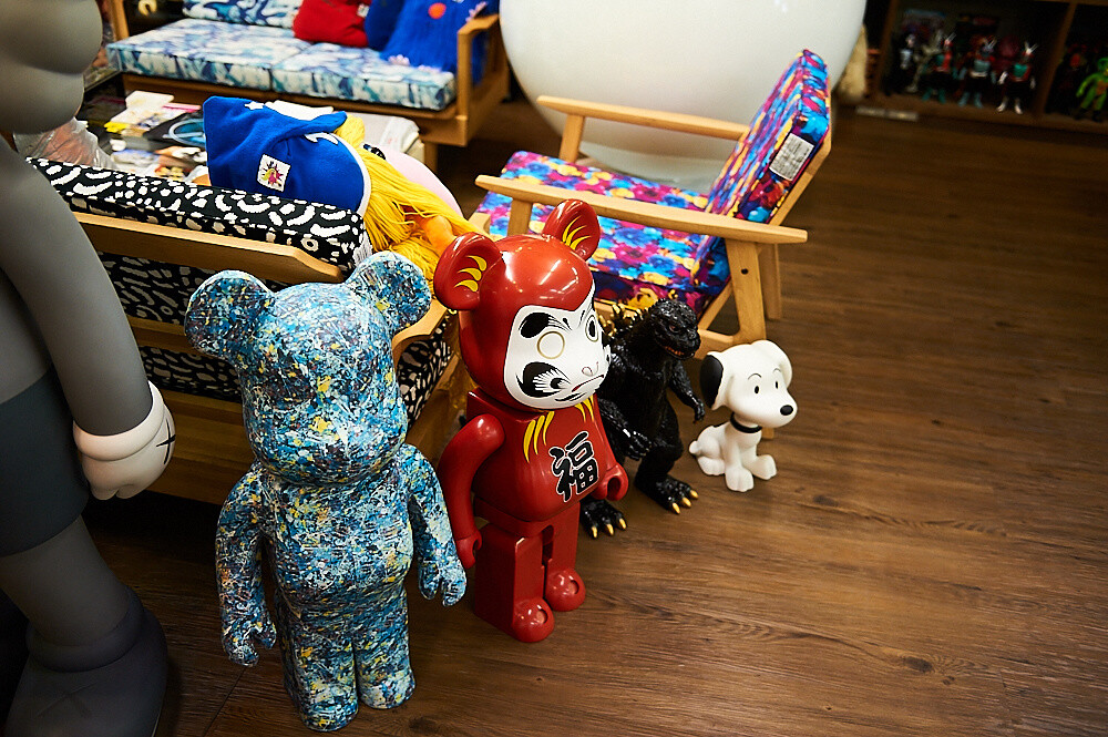 Art of Figure Making: MEDICOM TOY and BE@RBRICK 18