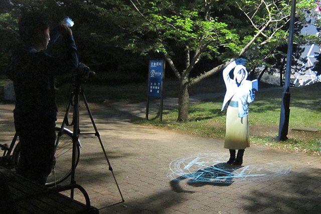 Turn Yourself Into a Powerful Wizard with a Homemade Projector Beam! 43