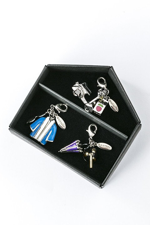 Show Off Your Gintama Style With SuperGroupies! 33