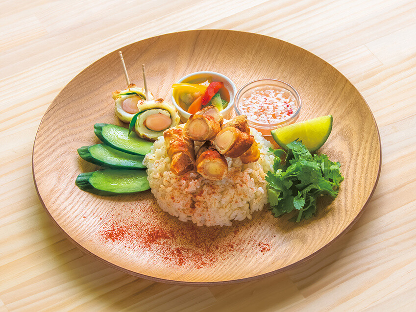 Adorable Alpacas Bloom into a Unique Sakura Tree at Iwashita New Ginger Museum 6