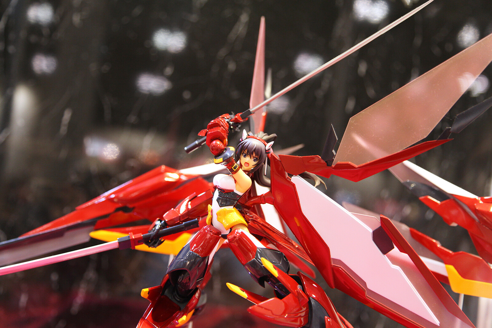 Summer Wonder Festival 2013 Opens! Attendee's Passion and Quest for the Highest Quality Kits Run High! 5