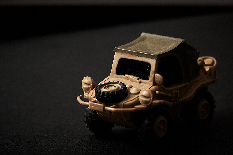 I figure’s potential can be drawn out depending on how it is viewed. This model gives off a grand impression even though it is a mini car only a few centimeters in length. (This model is not available for purchase on the TOM Premium Shop.) 8
