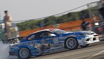 Evangelion and Miku-themed Cars Appear at D1 Grand Prix! 8