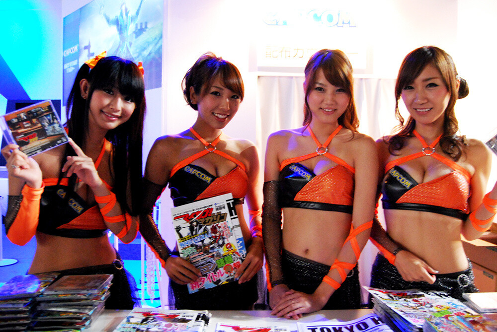 Cosplayers and Models: A Look Back at Tokyo Game Show 2013! 39
