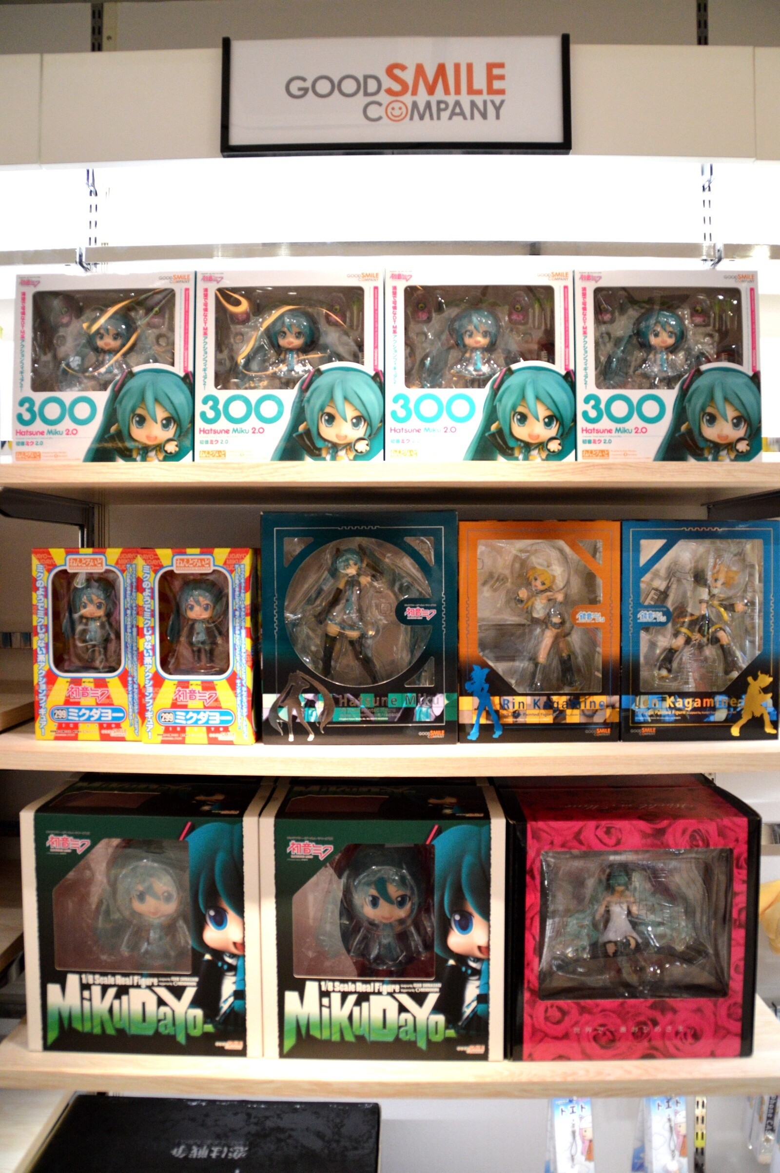 AppBank Store Shinjuku Opens! There’s Even a Booth with Original Goods from Tokyo Otaku Mode! 4