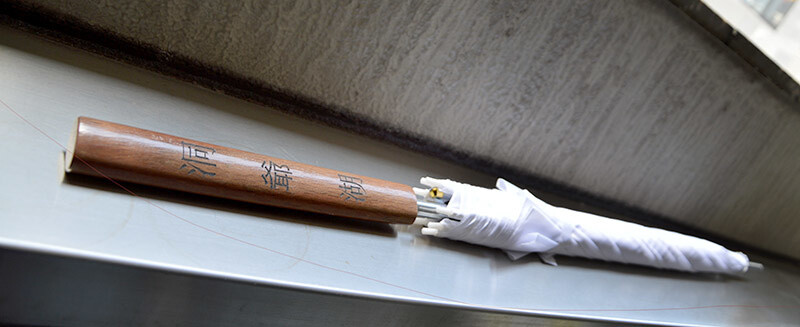 Gintoki’s Bokuto Transforms into an Umbrella! 9