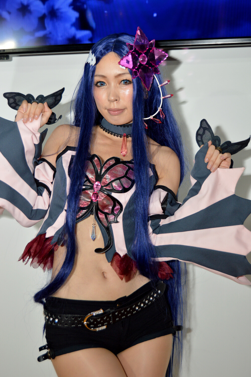 Cosplayers and Models: A Look Back at Tokyo Game Show 2013! 11