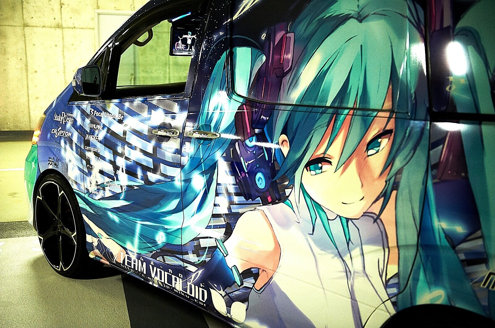 Going Beyond Just Visuals, New Itasha Amaze with Sound (Part 1 of 2) 2