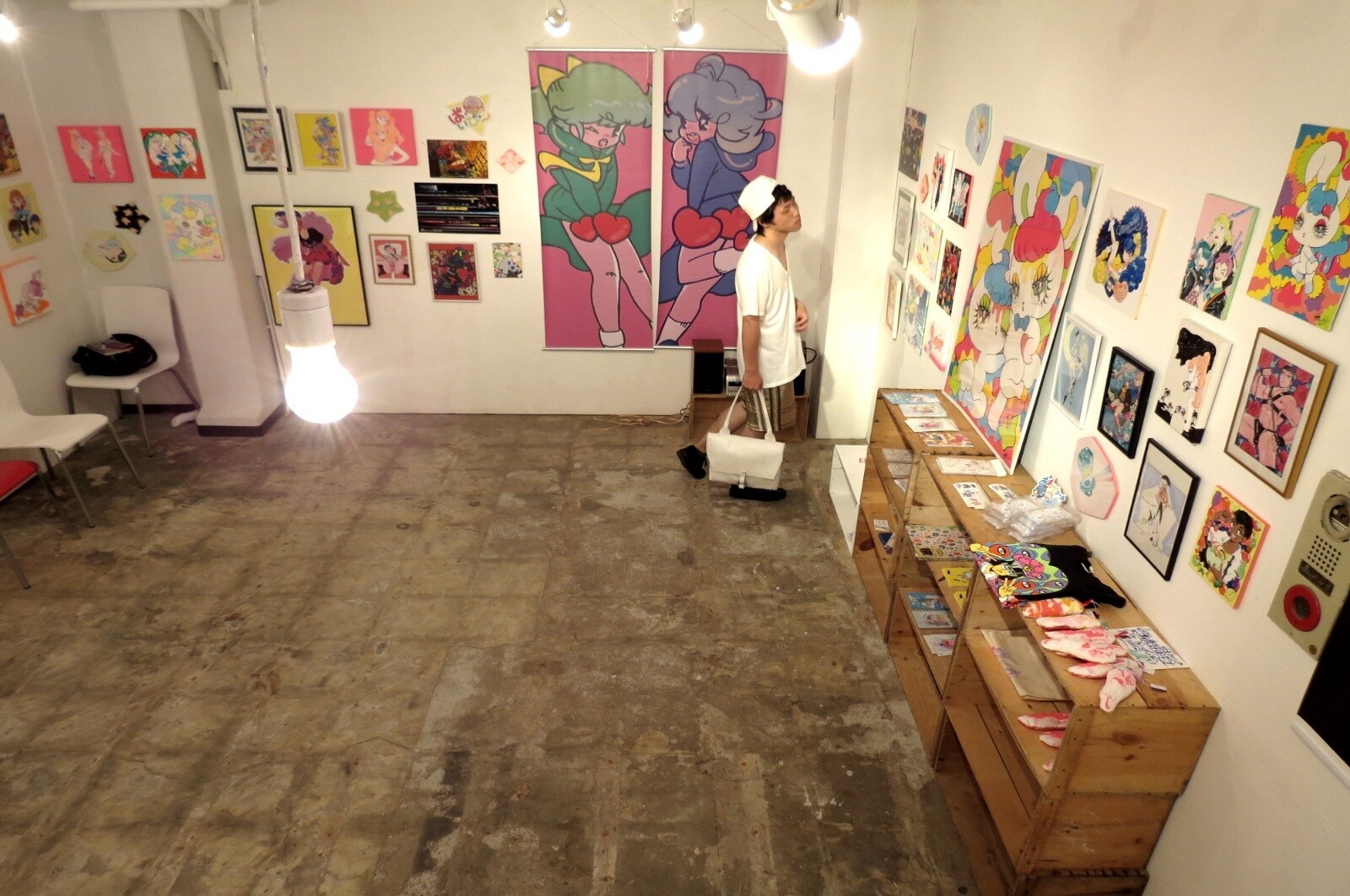 The works evoke feelings of nostalgia. 1