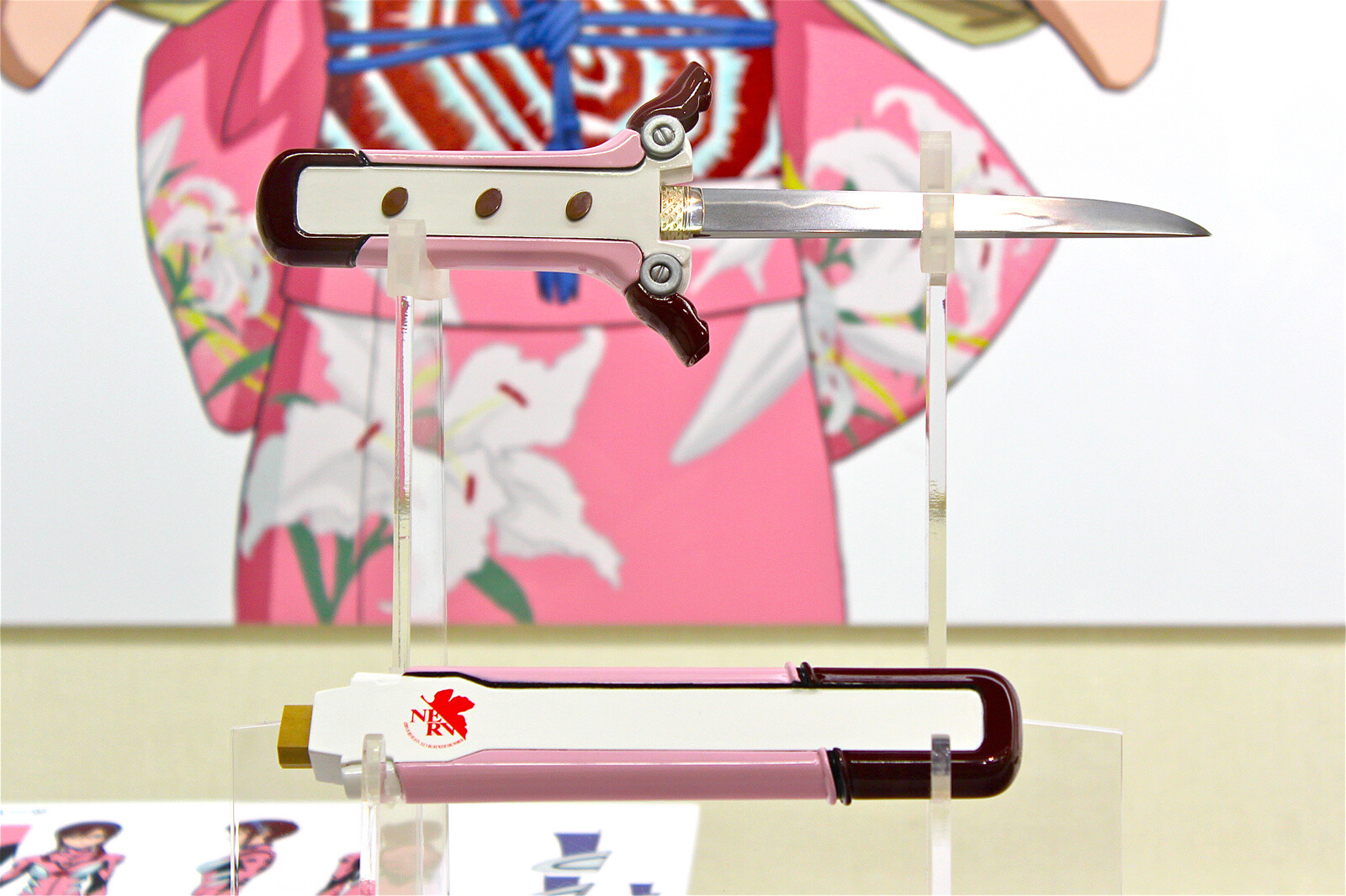 Wakizashi for Mari with NERV symbol. 3