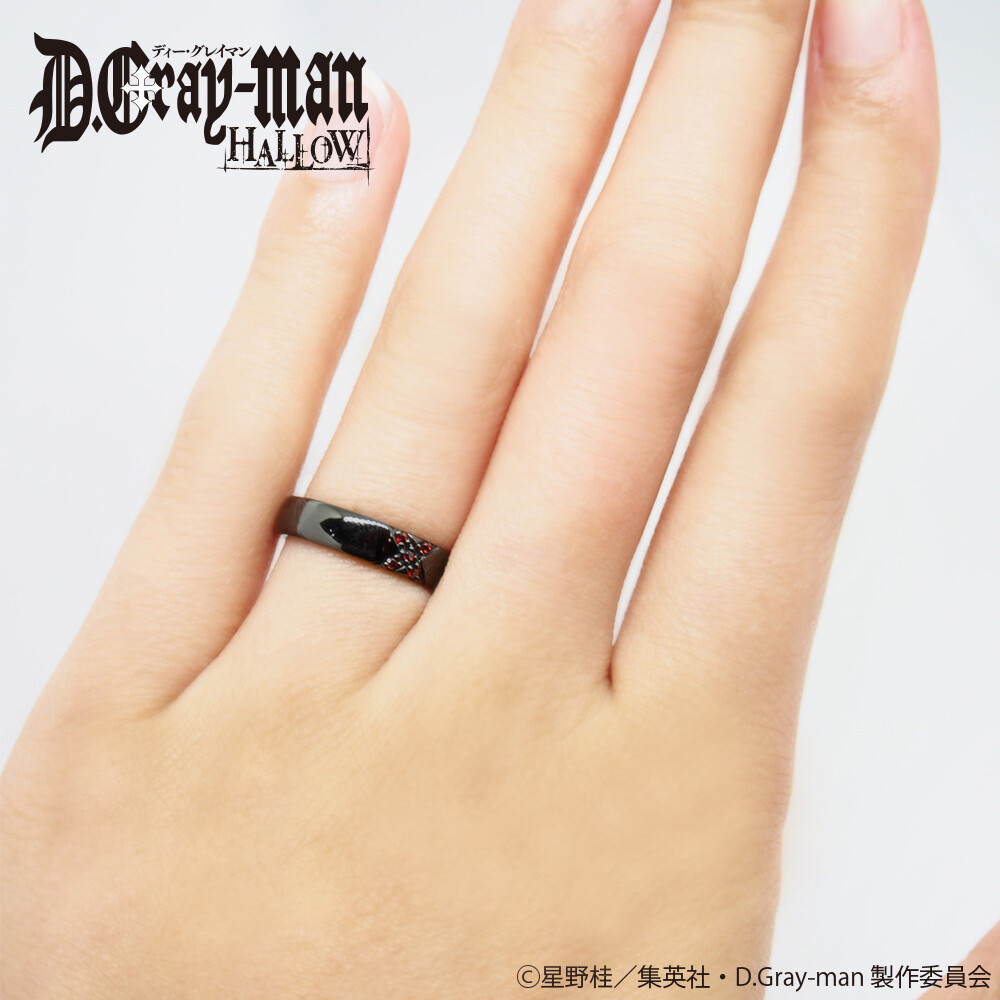 Lavi Ring (being worn) 7