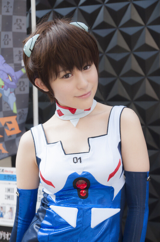 Super-Hot Race Queens Gather at the Evangelion Store! 10