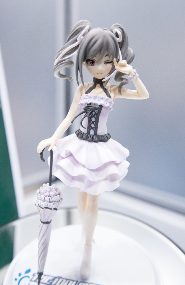 Looking Back at WonFes 2015 [Winter]! Part 2: Photo Collection of Cute and Sexy Figures! 27