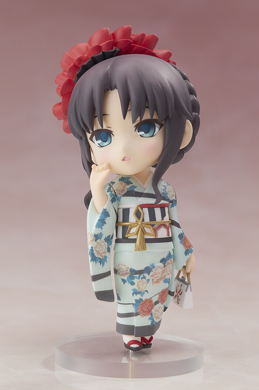 8 Breathtaking Kimono-Clad Figures! 7