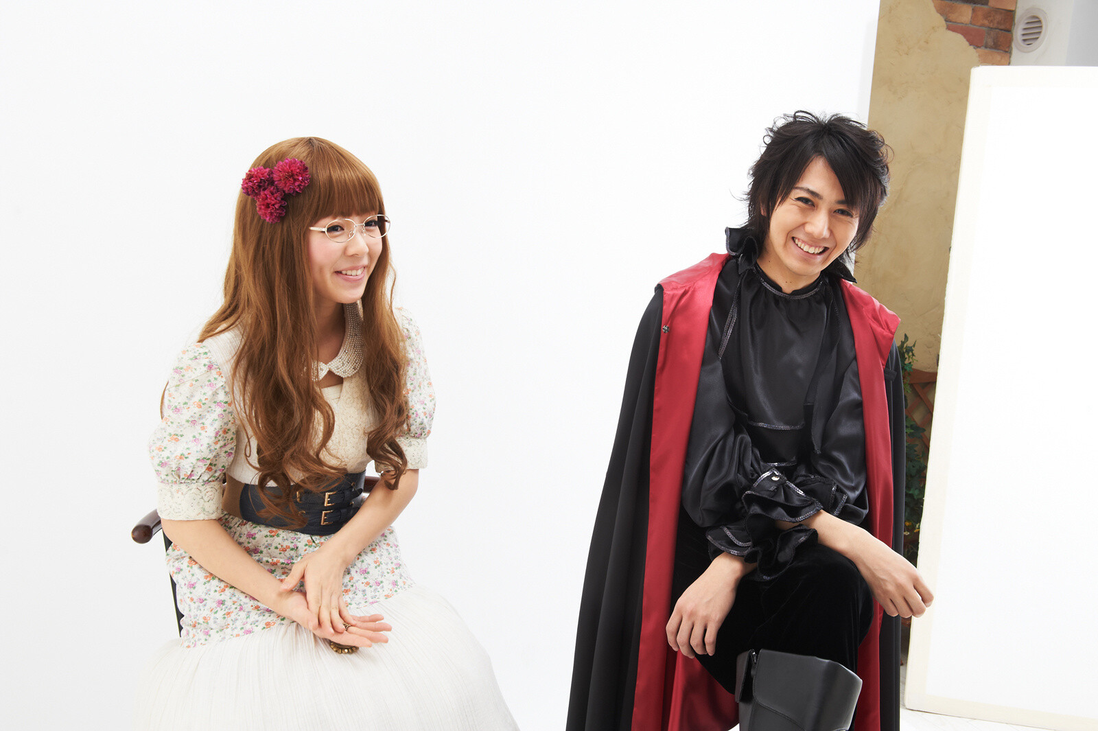 Ami Himesaki and Motohiro Ota in their costumes 8