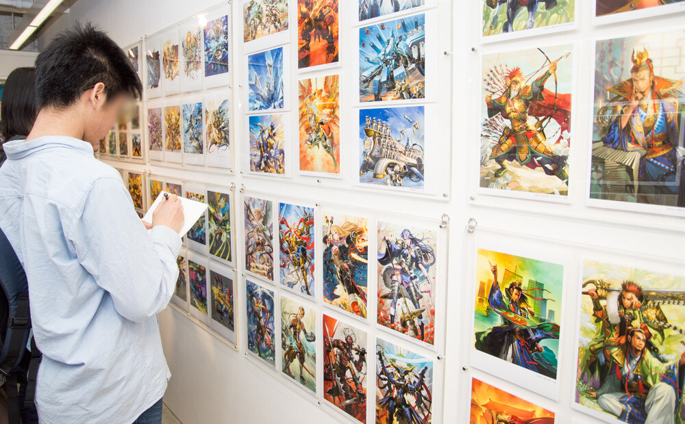 There were many aspiring illustrators in attendance. One said he came because he admires Takayama’s work, and began eagerly taking notes on his composition and character design.  16