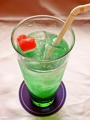 Nyaruko drink © Aisora Manta, SoftBank Creative Corp. / Hard to Explain Production Committee-Like Thing W 2