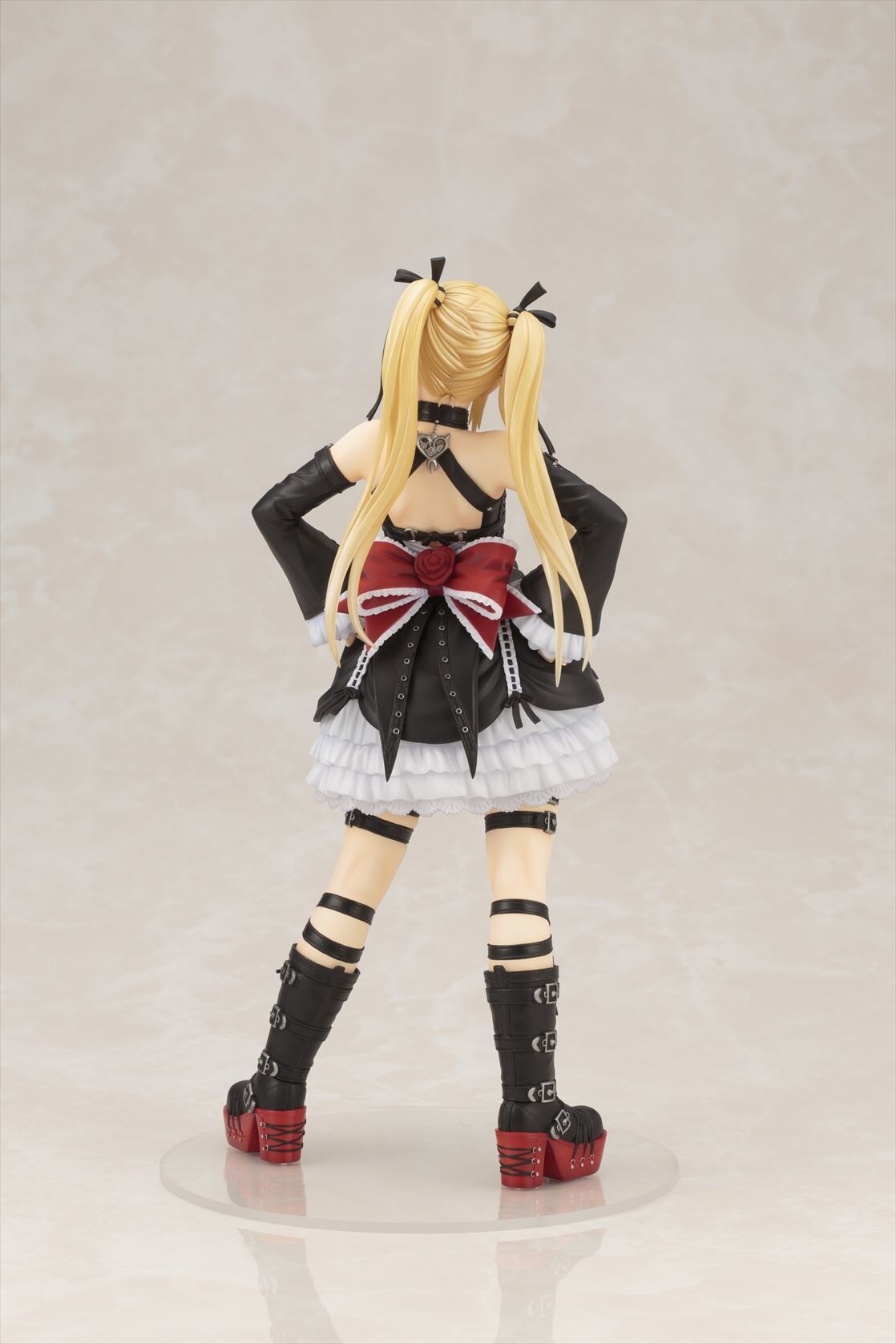 Marie Rose from Dead or Alive 5 Last Round Is Rocking Her Classic Gothic Lolita Style for This Figure, Available February 2017! 3